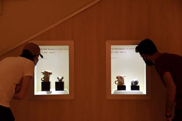 3 bin 600 yıllık yumruk biçimli içme kabı