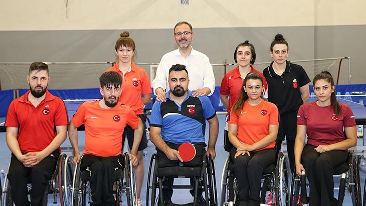 Kasapoğlu'nun moral turları devam ediyor
