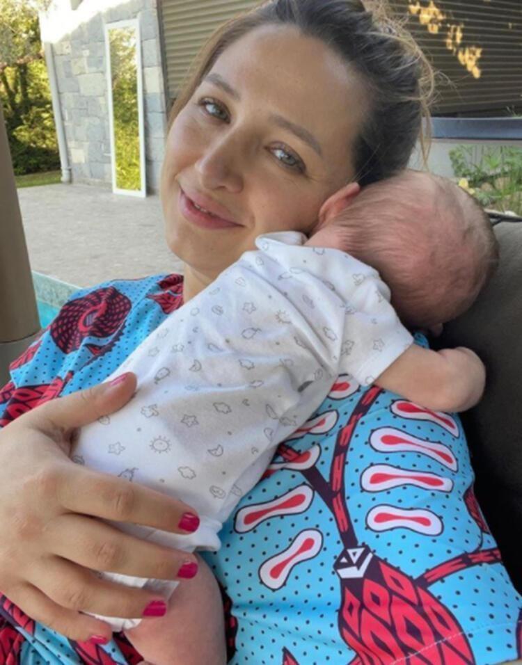 EŞİNİ İFŞA ETTİ