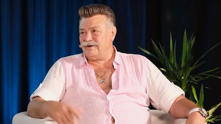 Nuri Alço ile Burcu Sezginoğlunun tatil keyfi