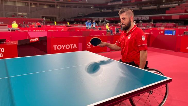 Ali Öztürk, ikinci maçında Mısırlı Zenaty'yi 3-0 yenerek çeyrek finale yükseldi