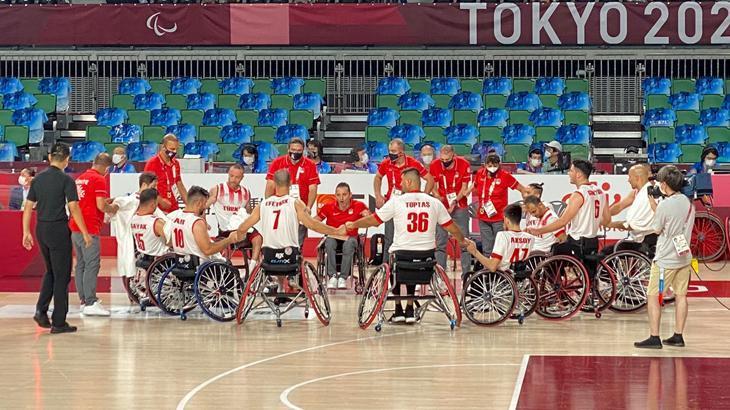 Tekerlekli sandalye basketbolda Türkiye, normal süresi 67-67 biten maçta Kanada'yı 77-73 yendi