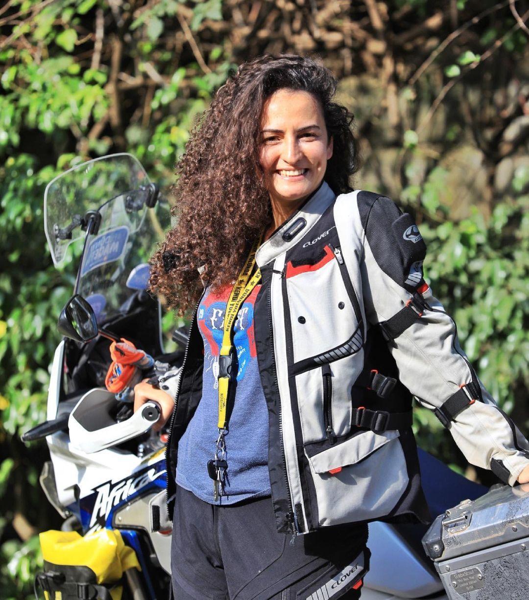 Türkiye’den geldiğinizi söylediğinizde nasıl tepkiler veriyorlar Türkiye hakkında neler biliyorlar