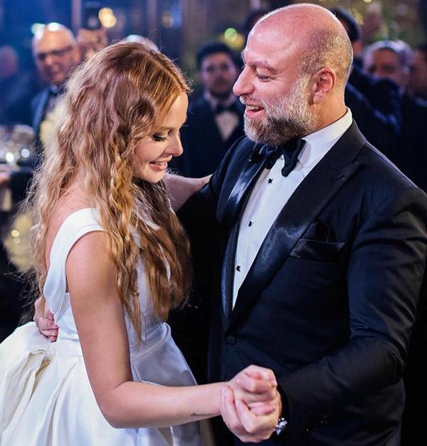 Naz Elmastan evlilikte kriz iddiasına yanıt