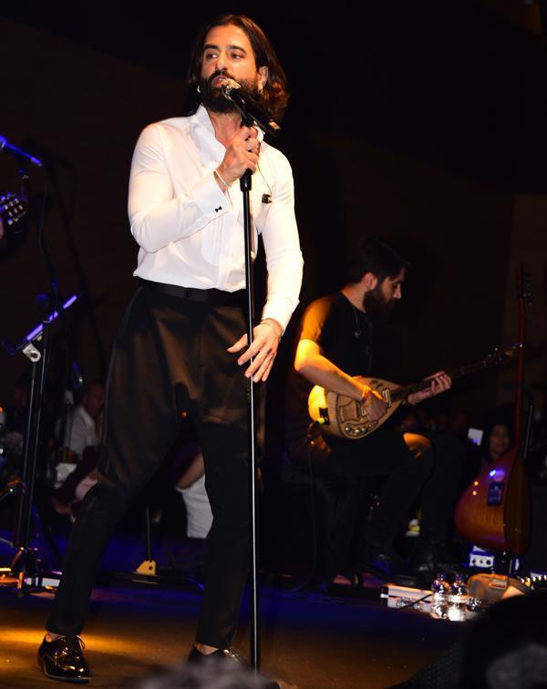 Koray Avcı: Arabesk kıroluksa ben kıroyum