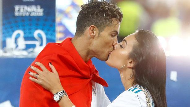 Cristiano Ronaldo ilişkisinde de topu ağlarla buluşturdu