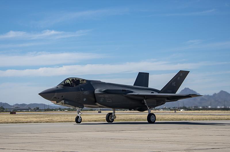 Son dakika... Türk F-35lerini Yunanistana verecek adım atılıyor