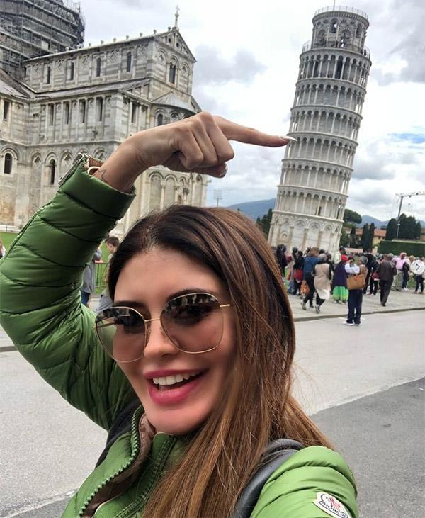 Ebru Polat altı milyon TLlik araba aldı