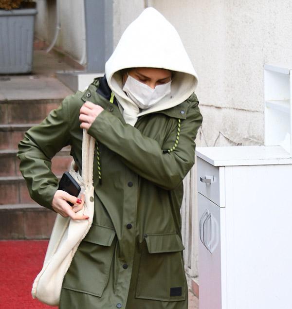 GÜZELLİK MERKEZİNDEN ÇIKTI