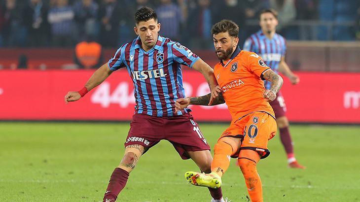 Trabzonspor - Medipol Başakşehir müsabakasından kareler