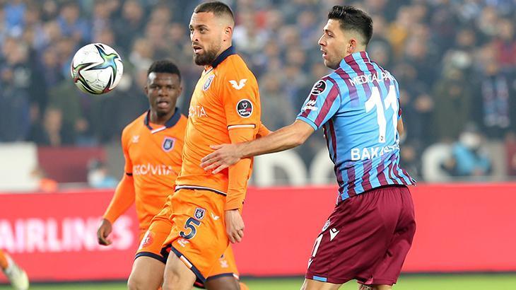 Trabzonspor - Medipol Başakşehir müsabakasından kareler