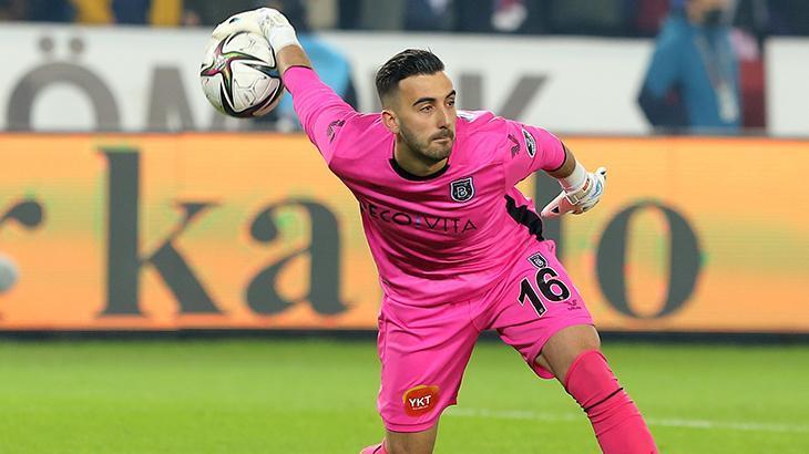 Trabzonspor - Medipol Başakşehir müsabakasından kareler