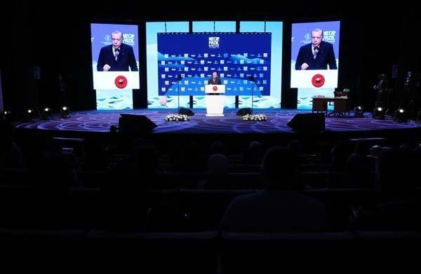 Cumhurbaşkanı Erdoğan, 8. Necip Fazıl Ödülleri törenine katıldı