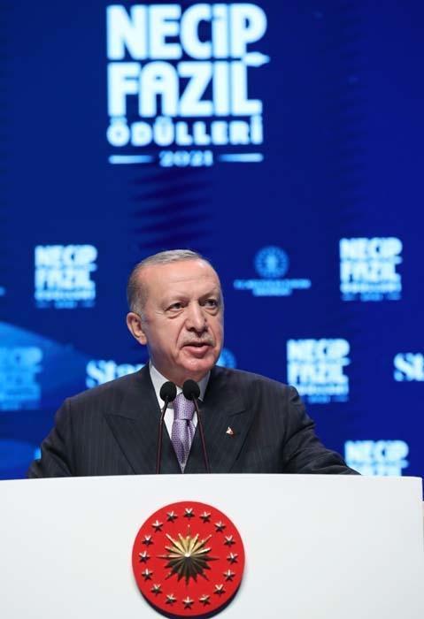 Cumhurbaşkanı Erdoğan, 8. Necip Fazıl Ödülleri törenine katıldı