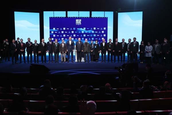 Cumhurbaşkanı Erdoğan, 8. Necip Fazıl Ödülleri törenine katıldı