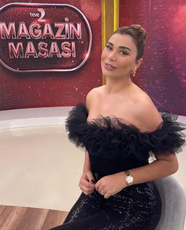 Ebru Şancı eşi Alpaslan Öztürk ile yaş farkını tiye aldı Ebru Şancı eşi Alpaslan Öztürk ile yaş farkını tiye aldı