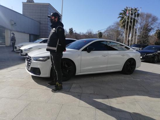 İstanbul emniyetinden lüks otomobil operasyonu