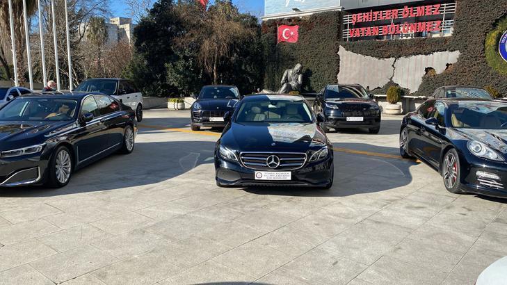 İstanbul emniyetinden lüks otomobil operasyonu