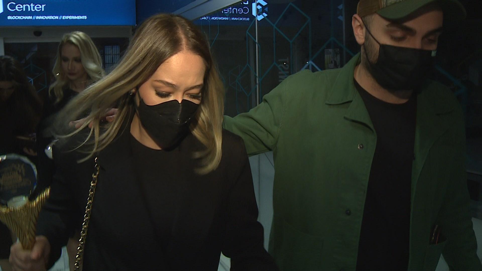 Gülçin Ergül ayakta durmakta güçlük çekti İyi hissetmiyorum Gülçin Ergül ayakta durmakta güçlük çekti İyi hissetmiyorum