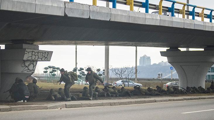 Rusyanın Ukrayna işgalinde 2. günü Bölgeden çarpıcı kareler