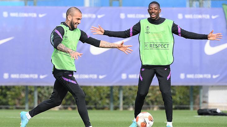 AGUERO BIRAKTI, ALVES İMZALADI