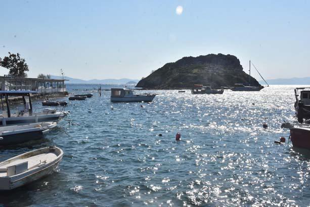 Bodrumda deniz çekildi, kral yolu gün yüzüne çıktı