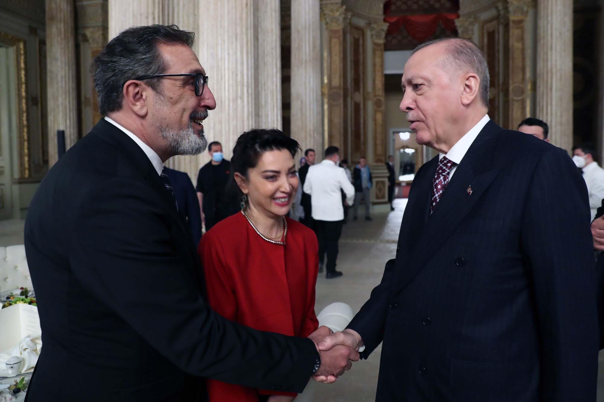 Cumhurbaşkanı Erdoğan sanatçılarla iftar programında buluştu