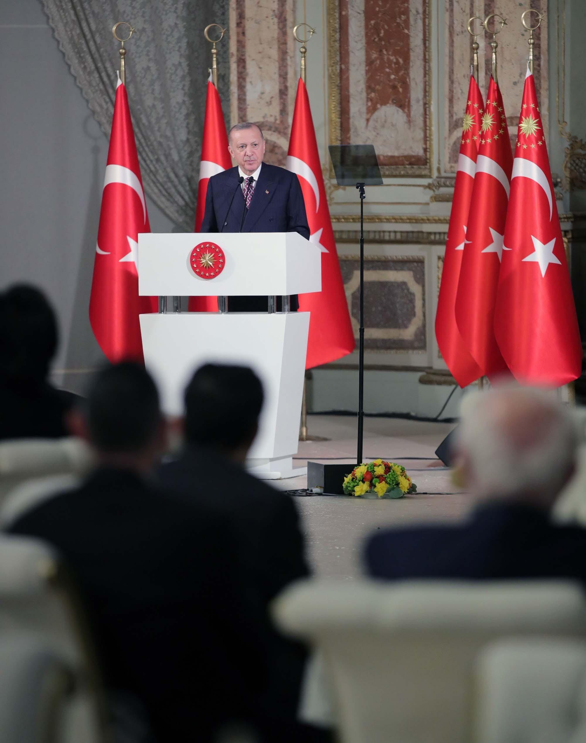 Cumhurbaşkanı Erdoğan sanatçılarla iftar programında buluştu
