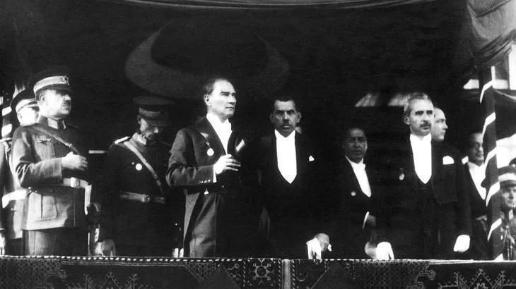 29 EKİM ATATÜRK SÖZLERİ/ ATATÜRKÜN FOTOĞRAFLARI || 29 Ekim görselleri, Atatürkün Cumhuriyet ile ilgili sözleri