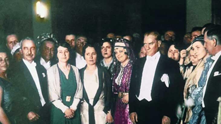 ATATÜRK FOTOĞRAFLARI VE RESİMLERİ 10 Kasıma özel renklendirilmiş en güzel Mustafa Kemal Atatürk fotoğrafları ve resimleri...