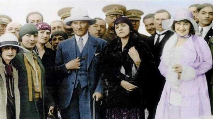 DÜNYA KADIN HAKLARI GÜNÜ MESAJLARI/ SÖZLERİ 2022 || İşte resimli, yepyeni, anlamlı 5 Aralık Dünya Kadın Hakları Günü mesajları ile sözleri...