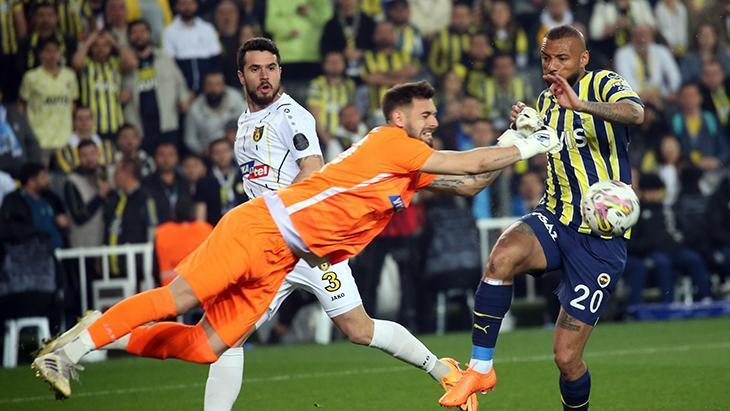 Fenerbahçe - İstanbulspor maçından kareler