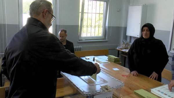 Türkiye sandık başında İşte yurttan seçim manzaraları