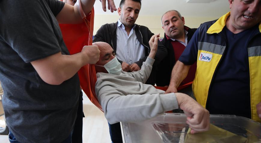 Türkiye sandık başında İşte yurttan seçim manzaraları