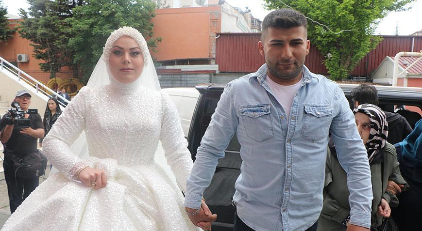 Tüm yurtta ikinci tur heyecanı Sandık başında ilginç anlar Tüm yurtta ikinci tur heyecanı Sandık başında ilginç anlar