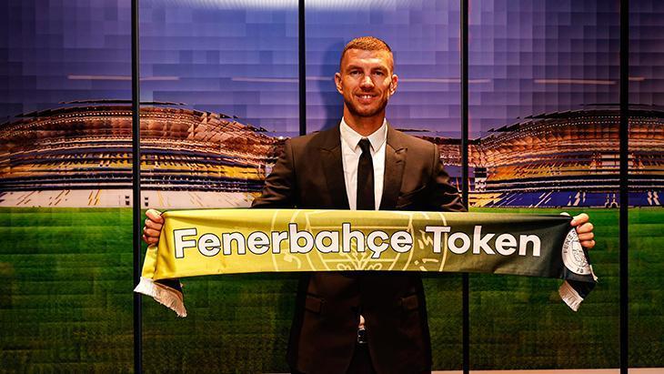 Edin Dzekonun imza töreninden kareler
