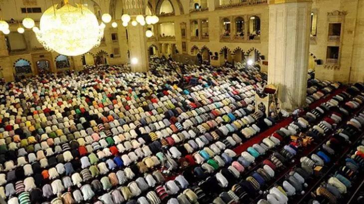GAZİANTEPTE BAYRAM NAMAZI saat kaçta kılınacak 2023 Gaziantep Kurban Bayramı namaz vakitleri Gaziantep ilçeleri bayram namazı saatleri...
