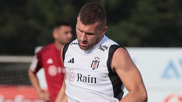 Ante Rebic é reforço do Besiktas :: ogol.com.br