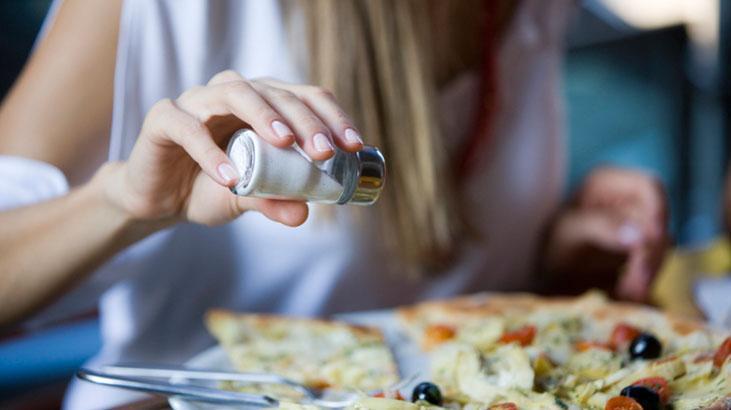 Bilmeden yapıyoruz, yediğiniz an zararı ikiye katlanıyor Böbrekleri bitiren besinler