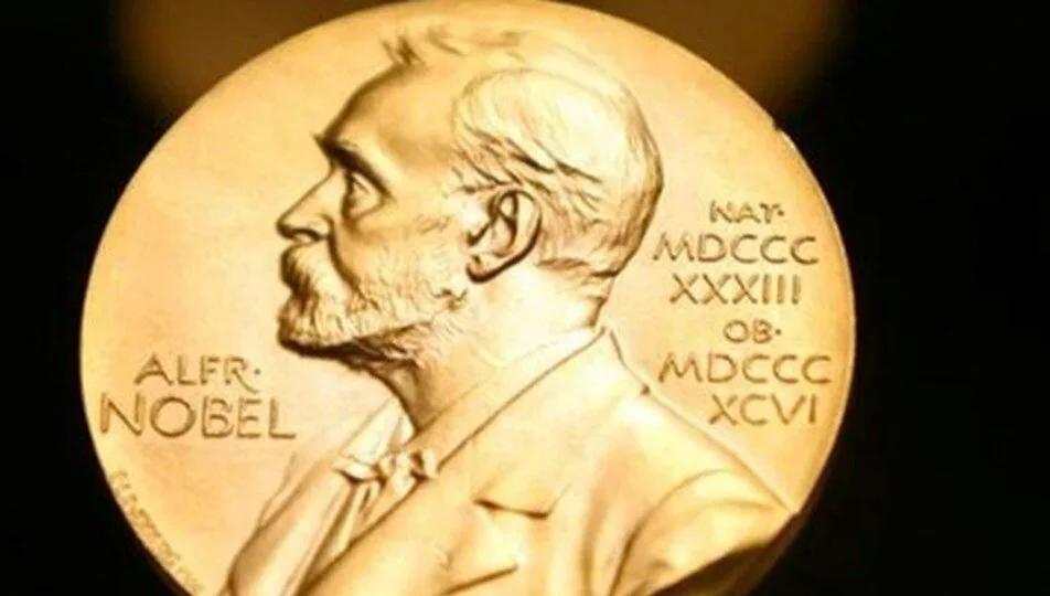 Nobel Edebiyat Ödülü önceki yıllarda şu isimlere verildi:
