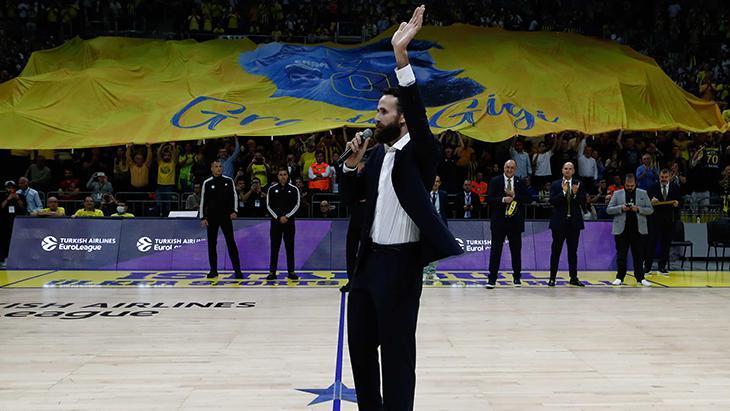 Gigi Datomenin veda töreninden kareler