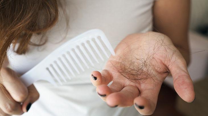 Kafada değdiği her noktadan 4 saatte saç fışkırtıyor 3 malzemeli karışım adeta ilaç gibi