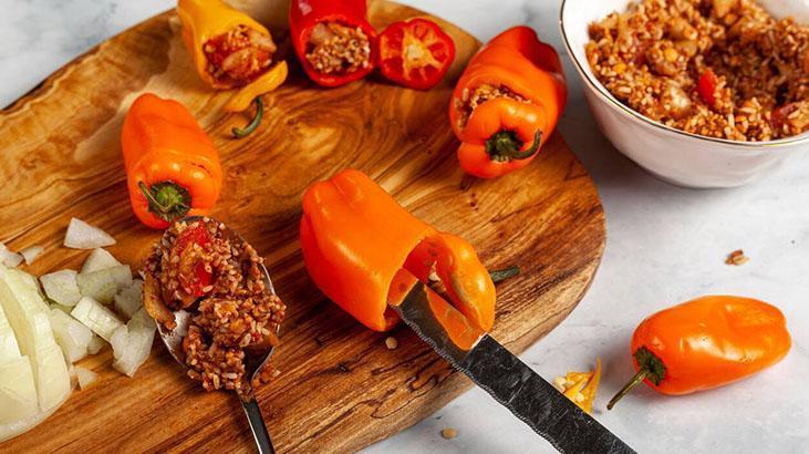 Yıllardır yanlış yapıyormuşuz Biber dolmasının gerçek yöntemi, lezzetine doyum olmuyor