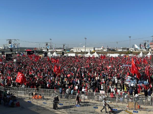 Atatürk Havalimanında Büyük Filistin Mitingi