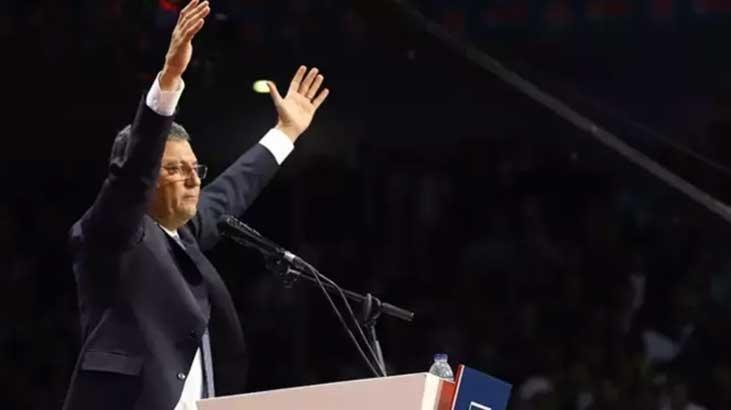 CHP YENİ GENEL BAŞKANI ÖZGÜR ÖZEL KİMDİR