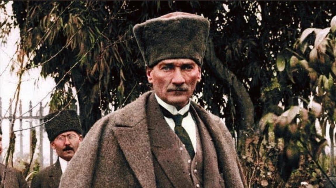 ATATÜRK YAZAR