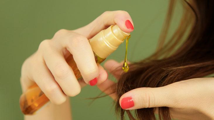 İnce telliyse bile kalınlaştırıyor Bu yağ dökülen saçları besliyor, hızlıca uzatıyor
