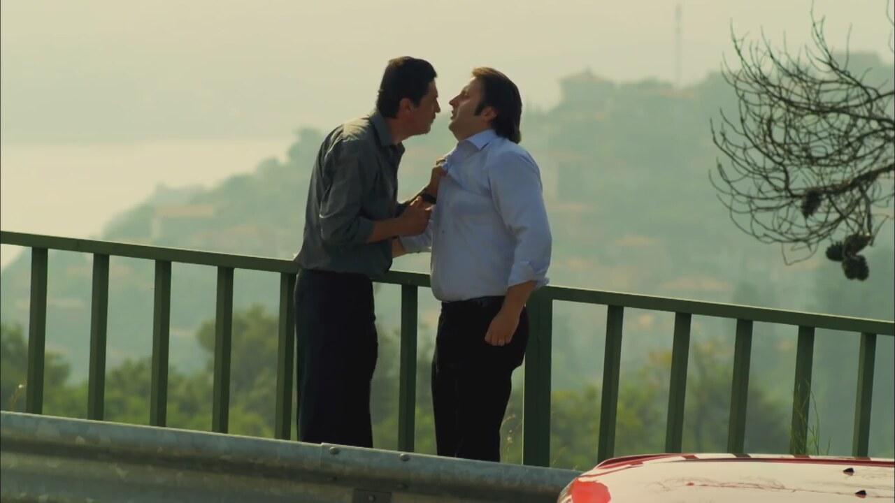 Çakallarla Dans filmi konusu nedir ve oyuncuları kimler Çakallarla Dans oyuncu kadrosu