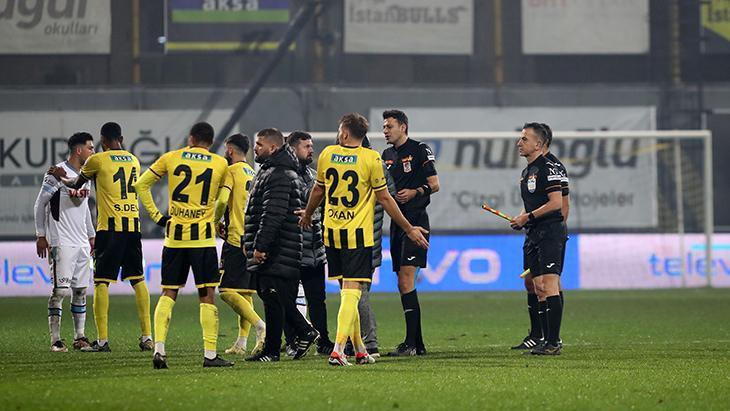İstanbulspor - Trabzonspor maçından kareler