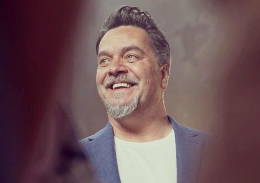 BEYAZIT ÖZTÜRK KİMDİR